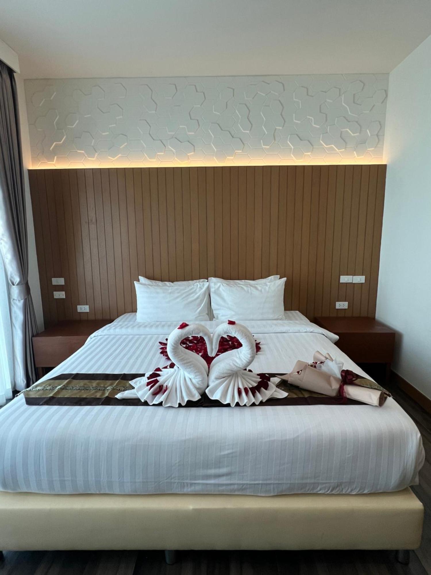 Baannalin Hometel บ้านนลิน โฮมเทล — Photos 2
