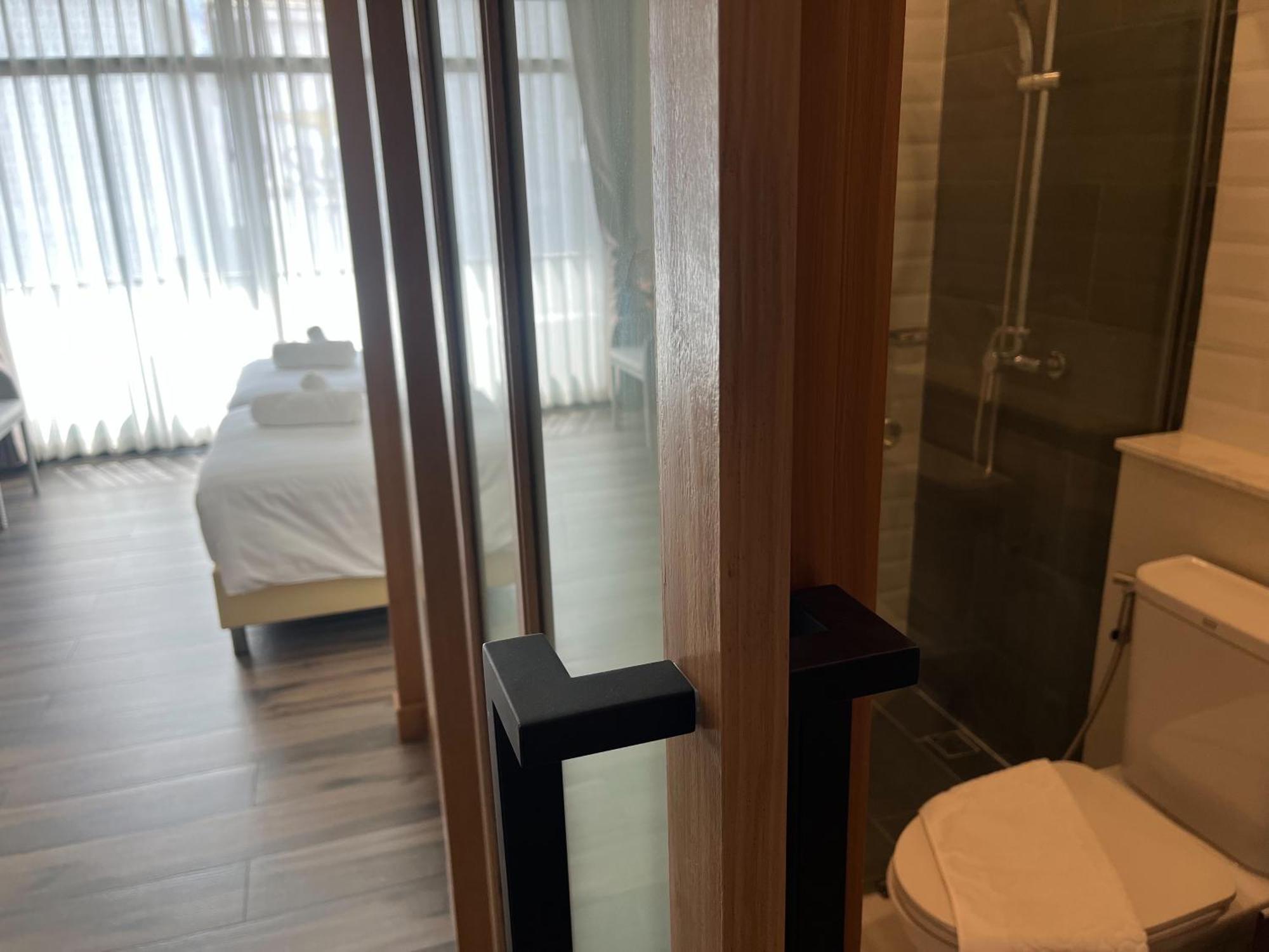 Baannalin Hometel บ้านนลิน โฮมเทล — Photos 1